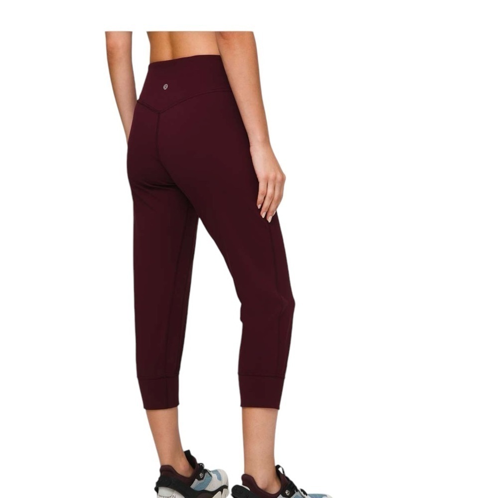 Lululemon Align Jogger Crop *23" Sz 2 Garnet